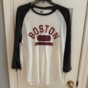 NWOT Boston Graphic Raglan long sleeve Tee